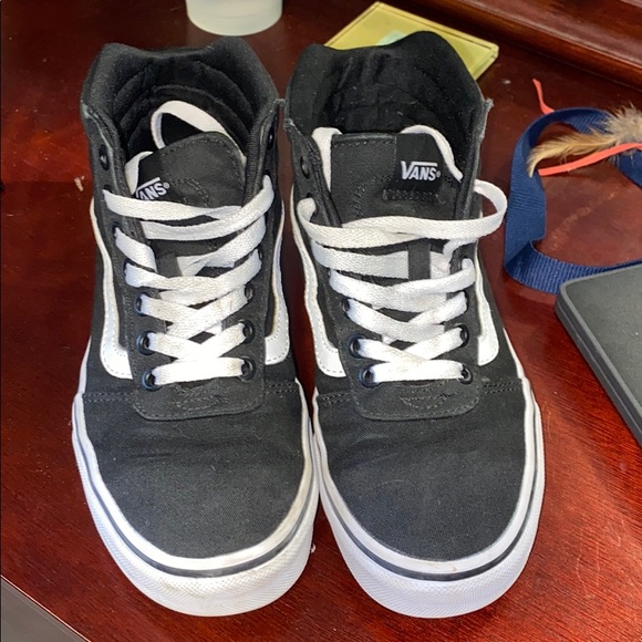 Vans - Picture 4 of 4